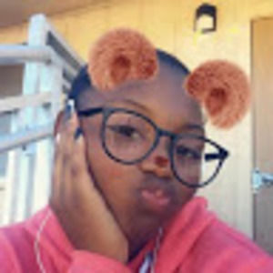 Meet your Posher, Yasmine